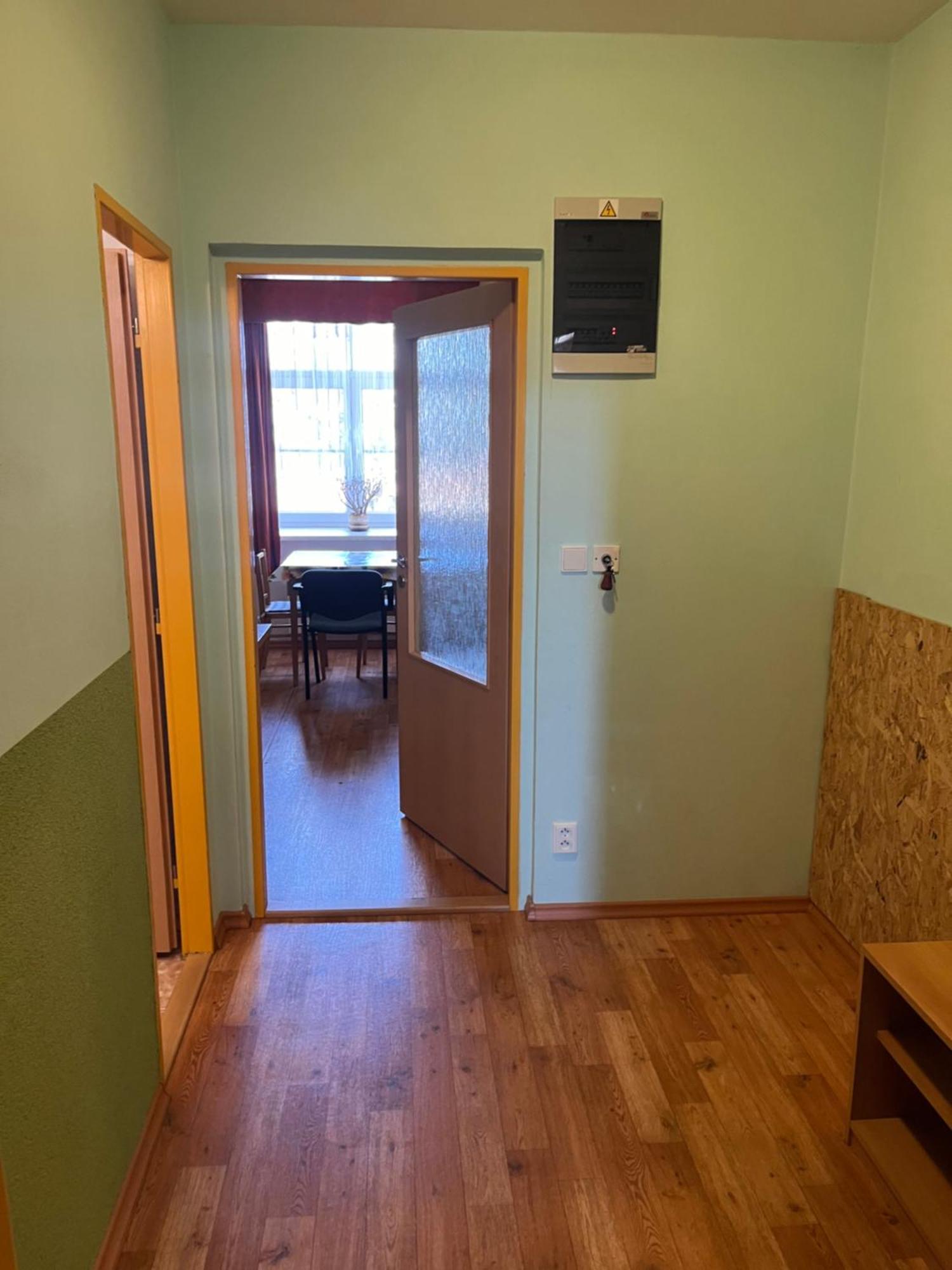 Apartmanovy Dum Obecna Skola Svetlik Luaran gambar